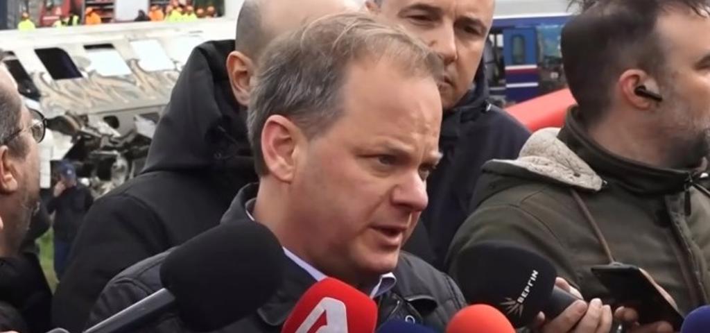 Παραιτήθηκε από τη θέση του ο Υπουργός Υποδομών και Μεταφορών Παραιτήθηκε από τη θέση του ο Υπουργός Υποδομών και Μεταφορών